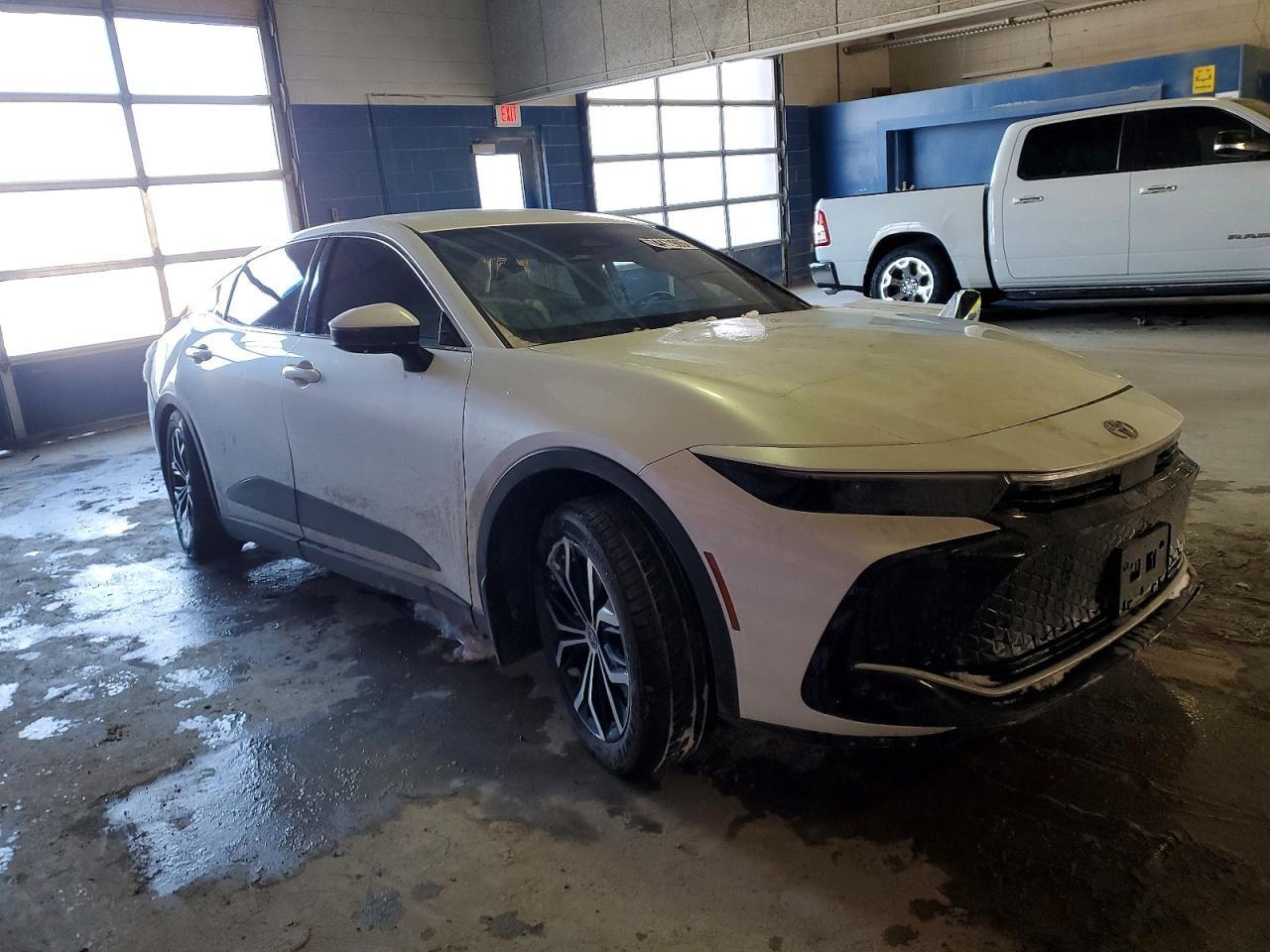 2023 Toyota Crown Xle - Фото 4