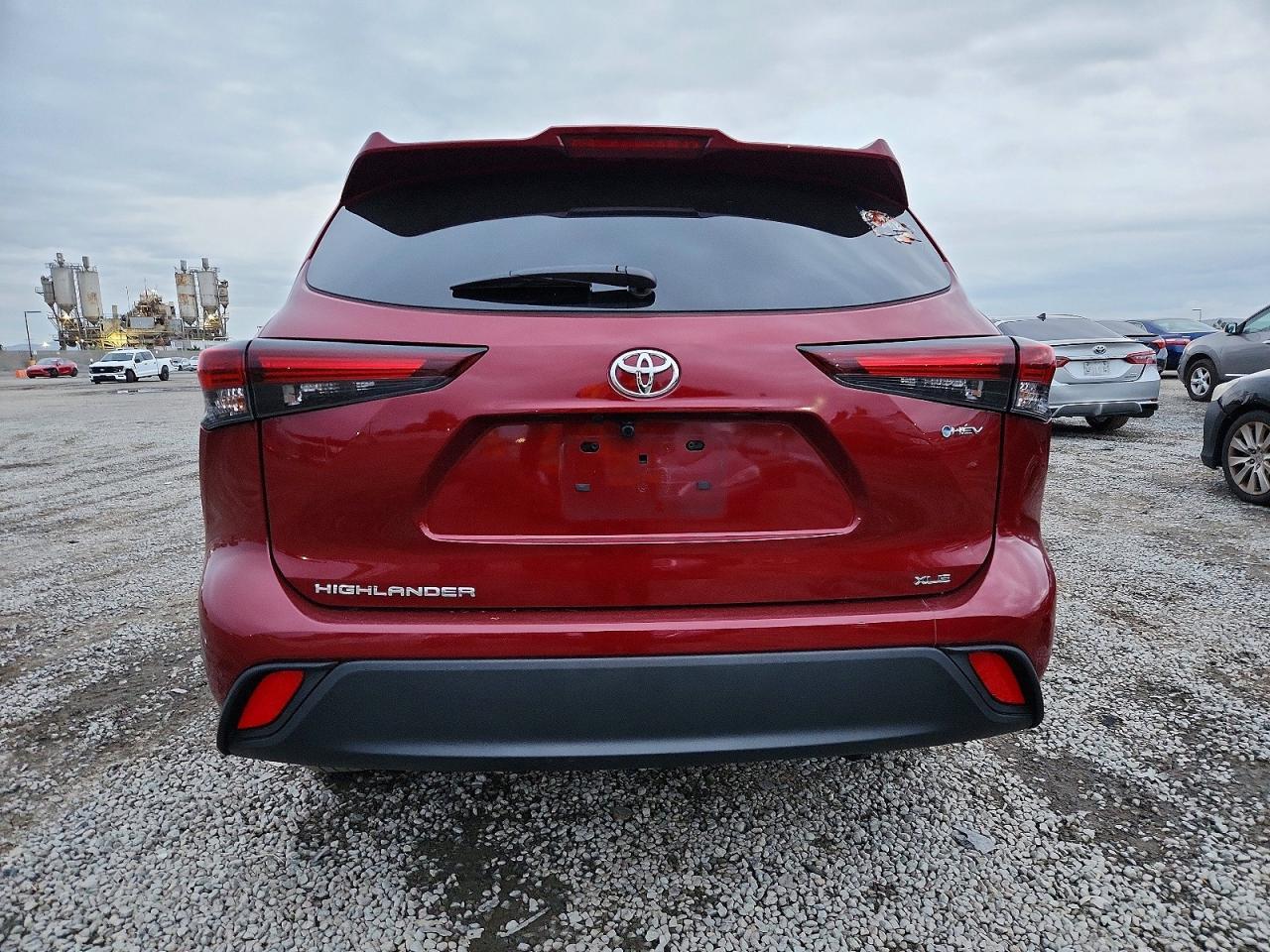 2025 Toyota Highlander Hybrid Xle - Image 6