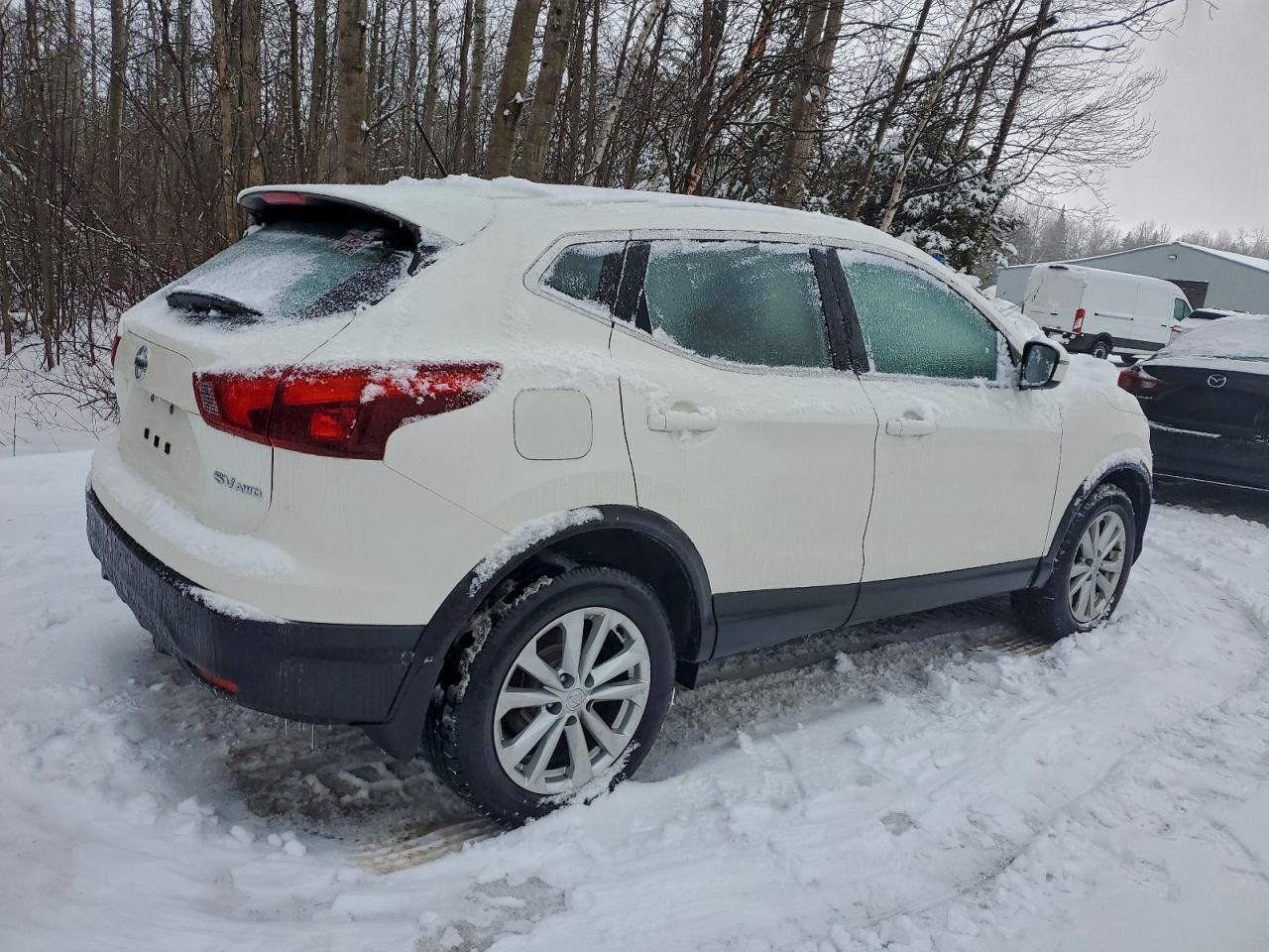2018 Nissan Rogue Sport S - Фото 3