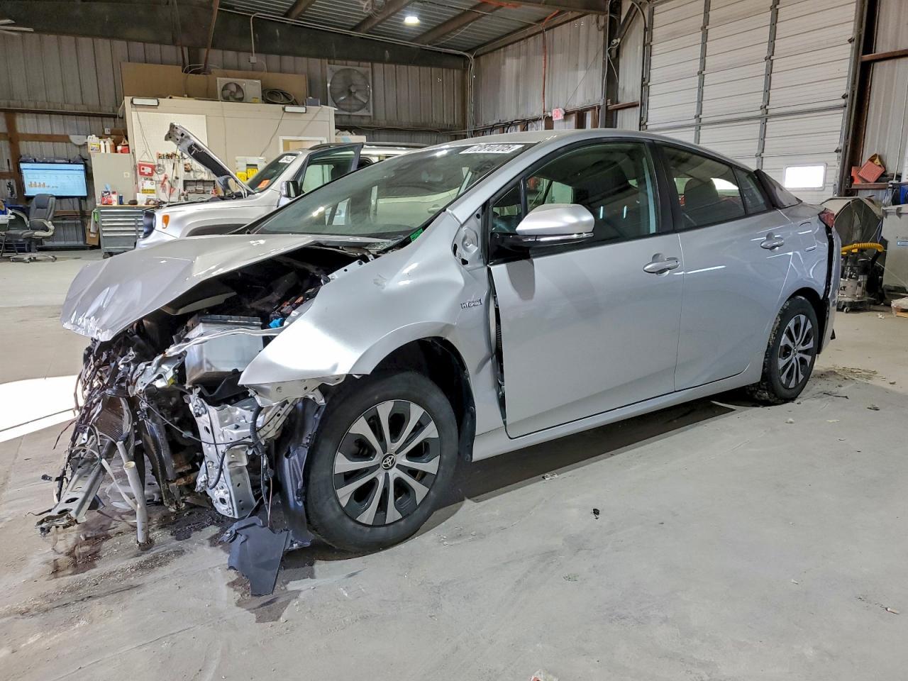 2020 Toyota Prius Le