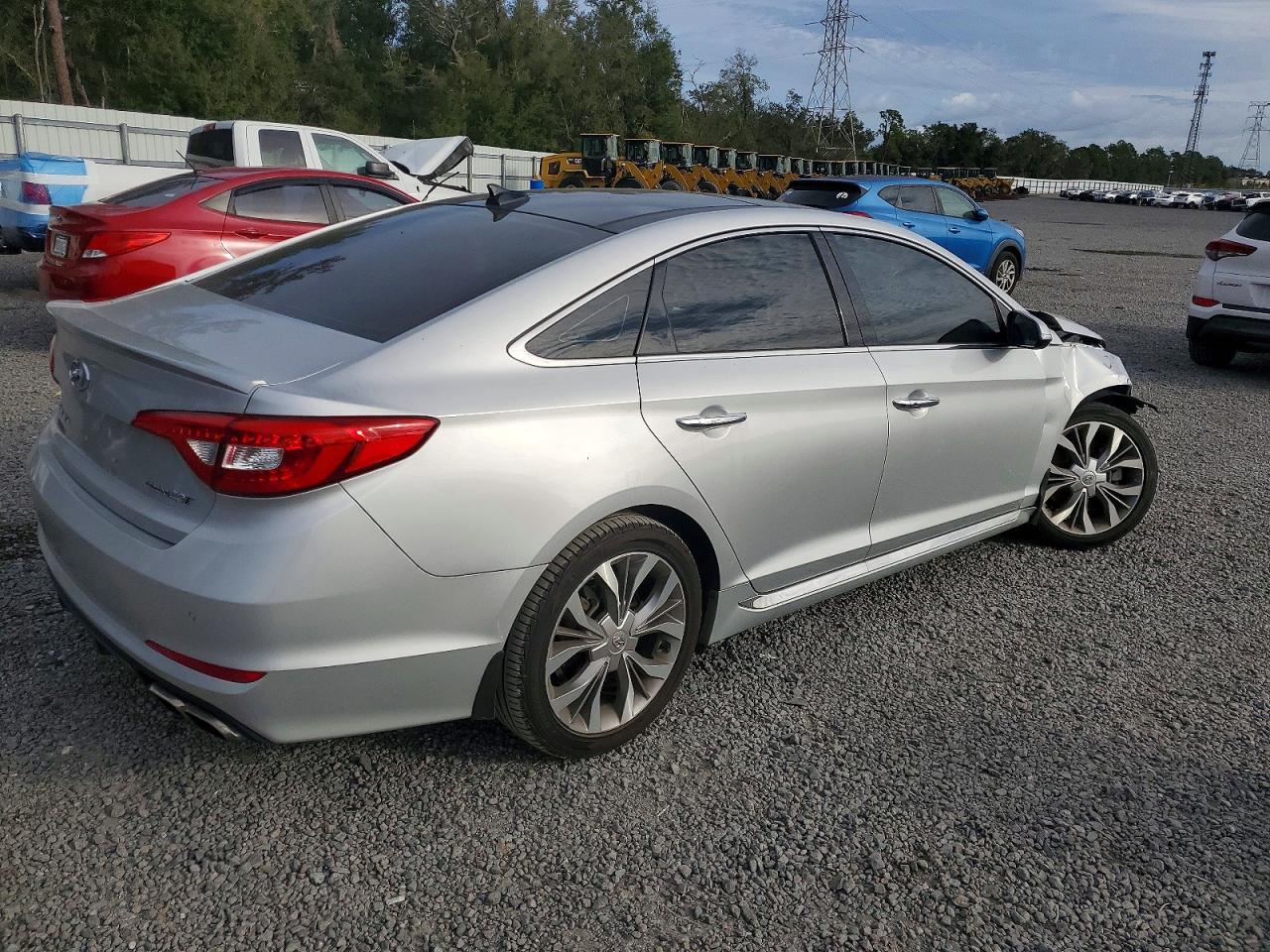 2017 Hyundai Sonata Limited 2.0T - Фото 3