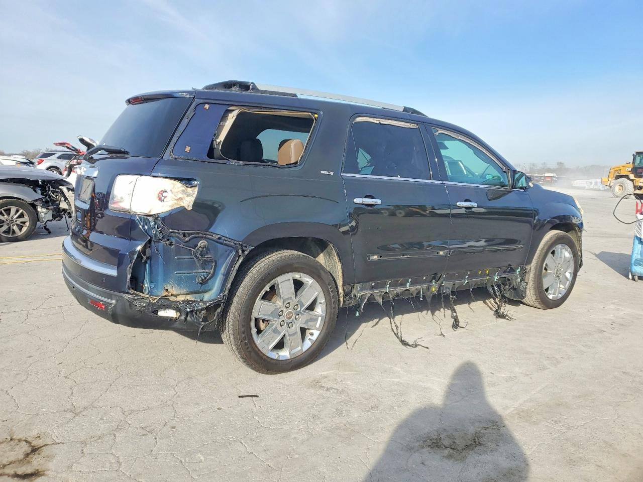 2017 GMC Acadia Limited Slt-2 - Image 3