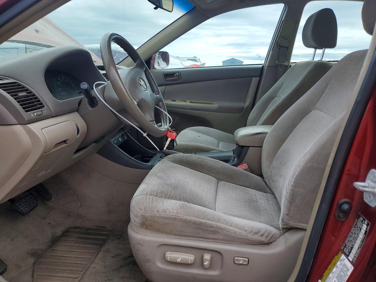 2004 Toyota Camry - Image 7