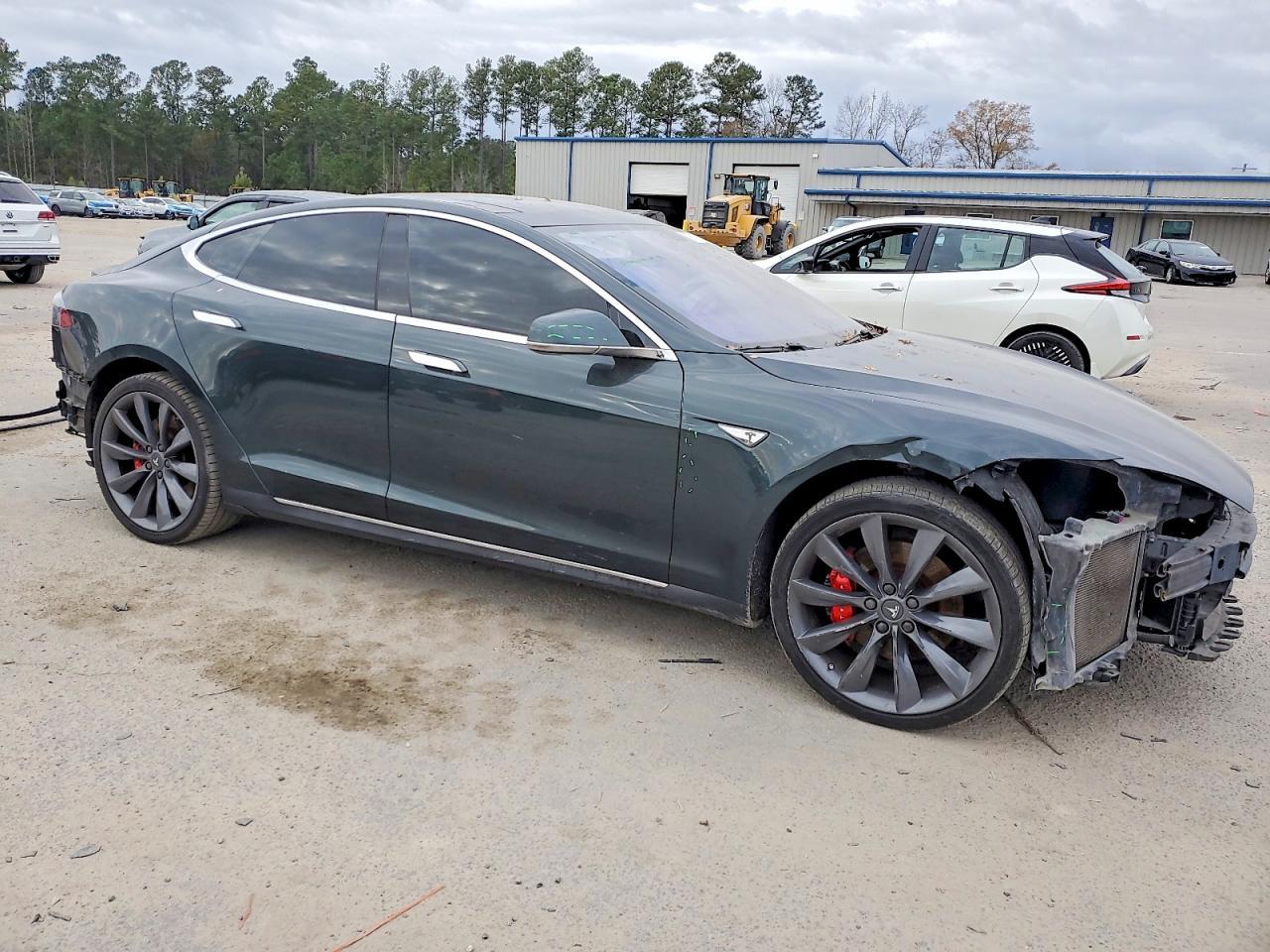 2014 Tesla Model S - Фото 4