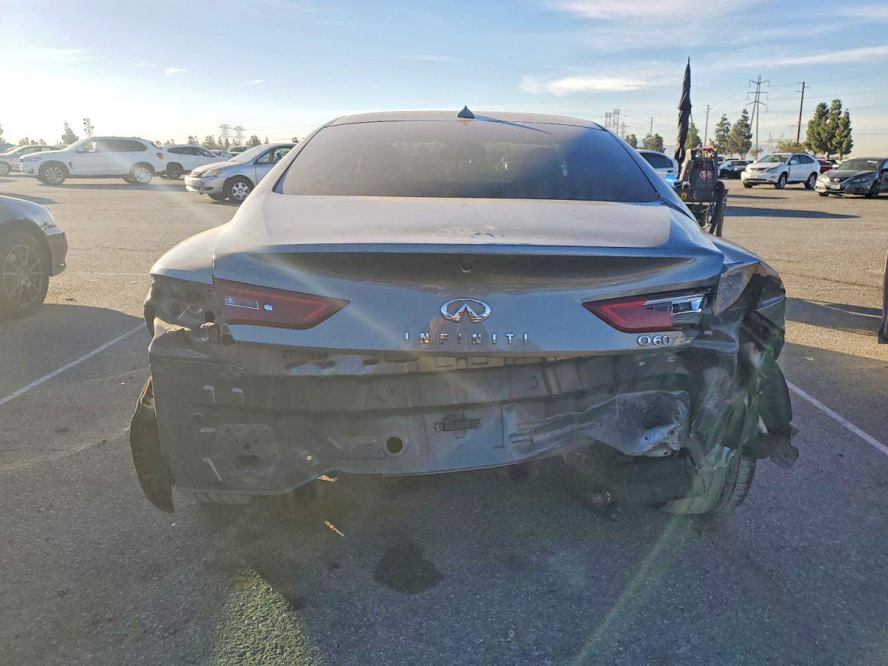 2017 Infiniti Q60 3.0T Premium - Image 6
