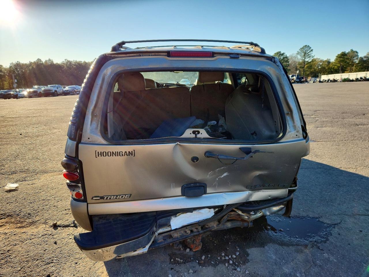 2002 Chevrolet Tahoe C1500 - Image 6