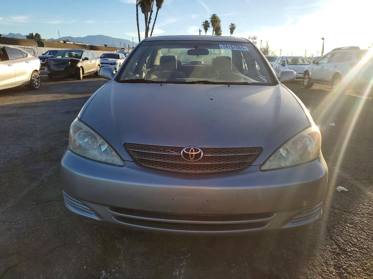 2002 Toyota Camry Le - Image 5