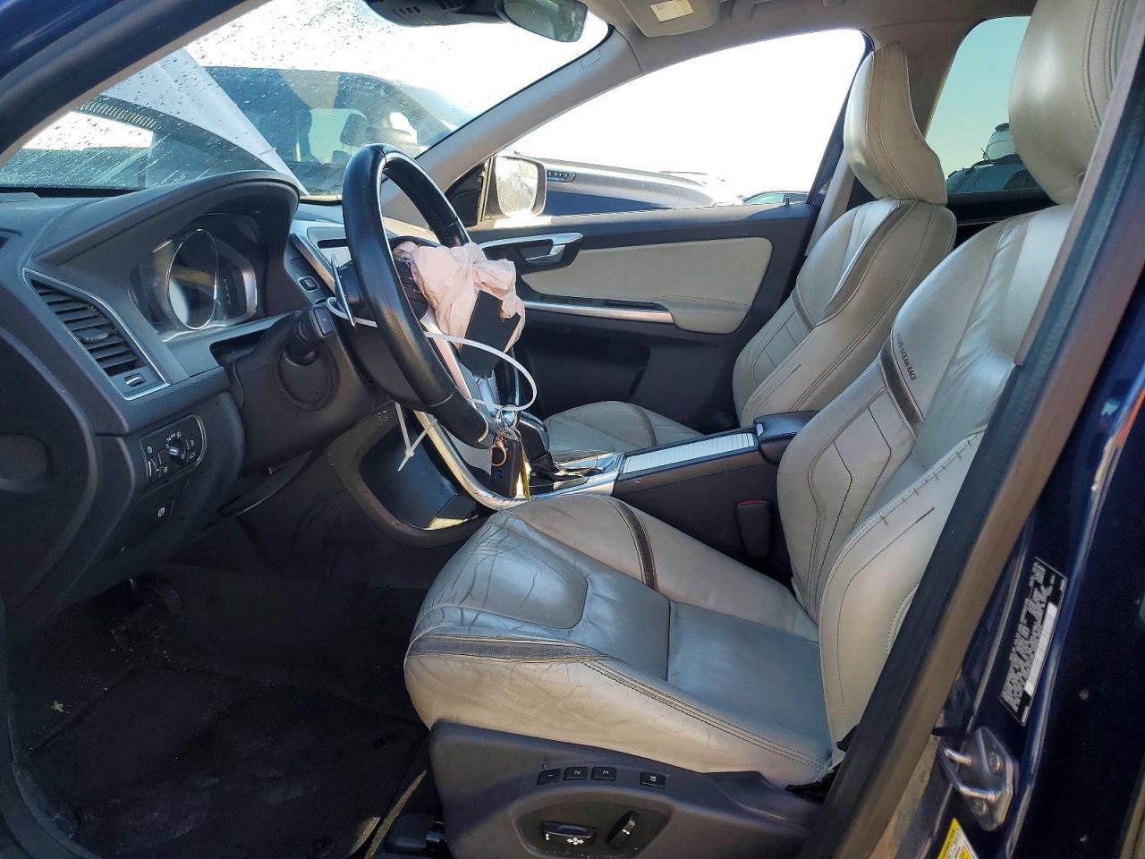 2015 Volvo Xc60 T6 Platinum - Image 7