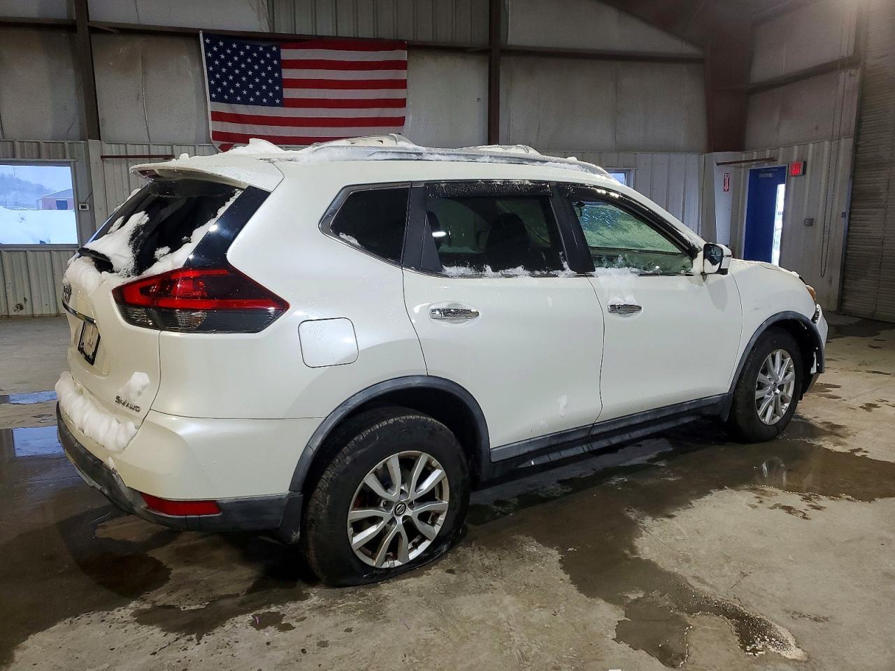2018 Nissan Rogue S - Фото 3