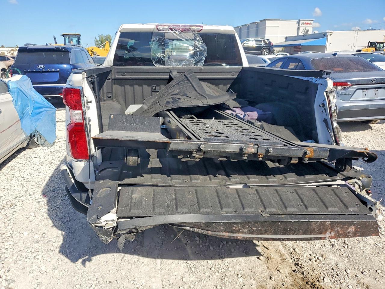 2023 Chevrolet Silverado K1500 High Country - Фото 6