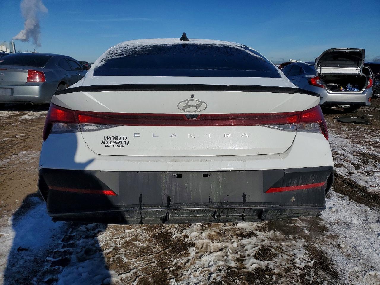 2025 Hyundai Elantra Sel Sport - Image 6