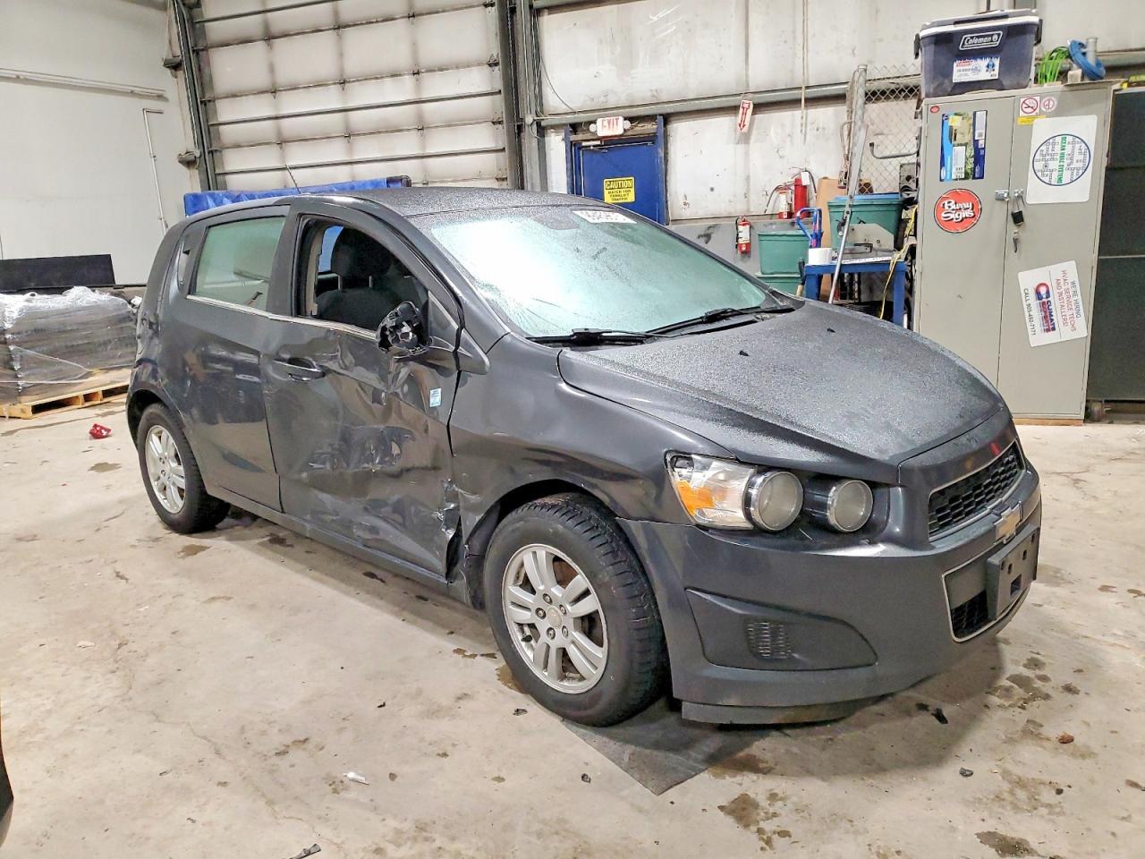 2016 Chevrolet Sonic Lt - Image 4