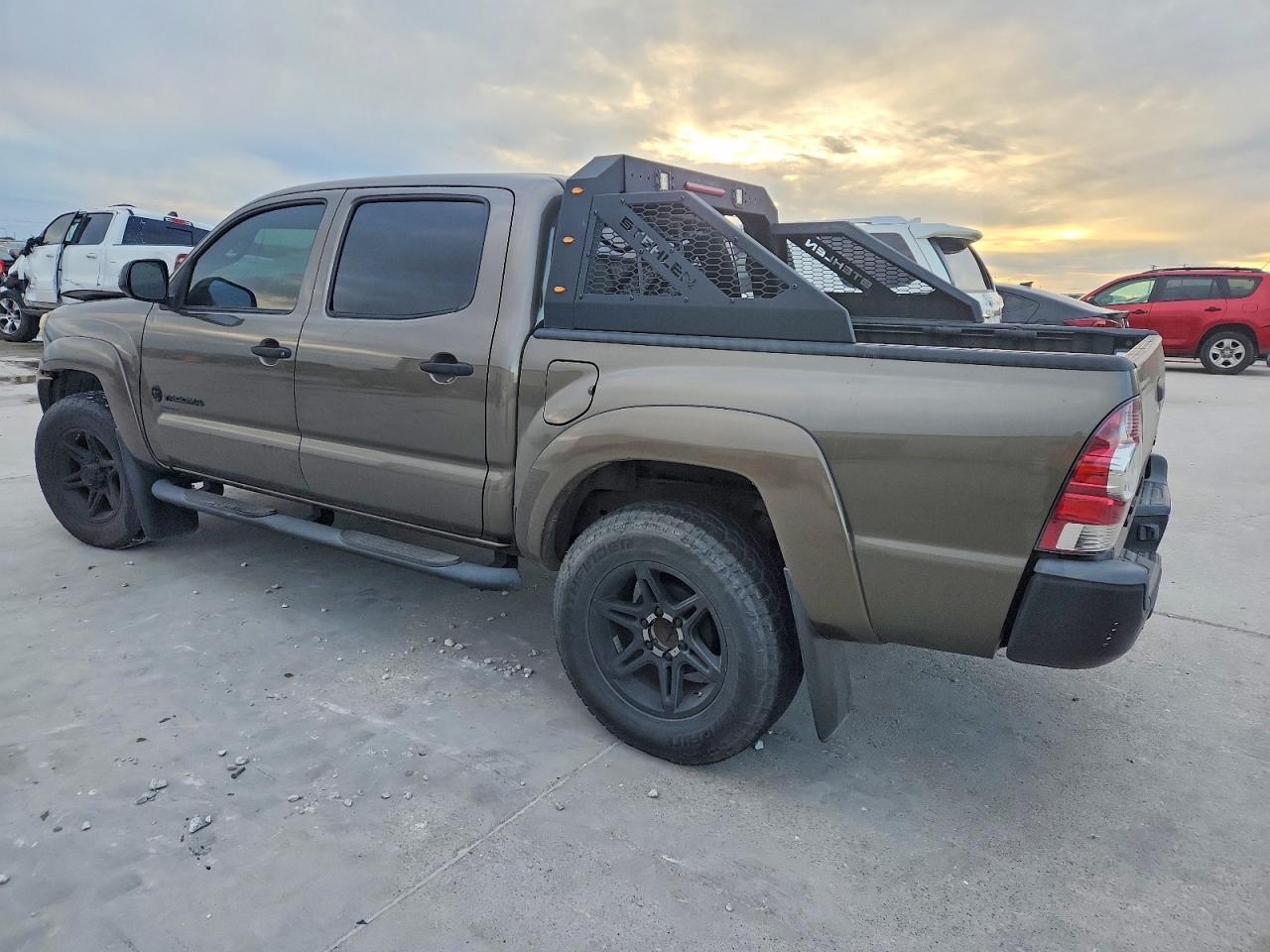2012 Toyota Tacoma Double Cab Prerunner - Фото 2
