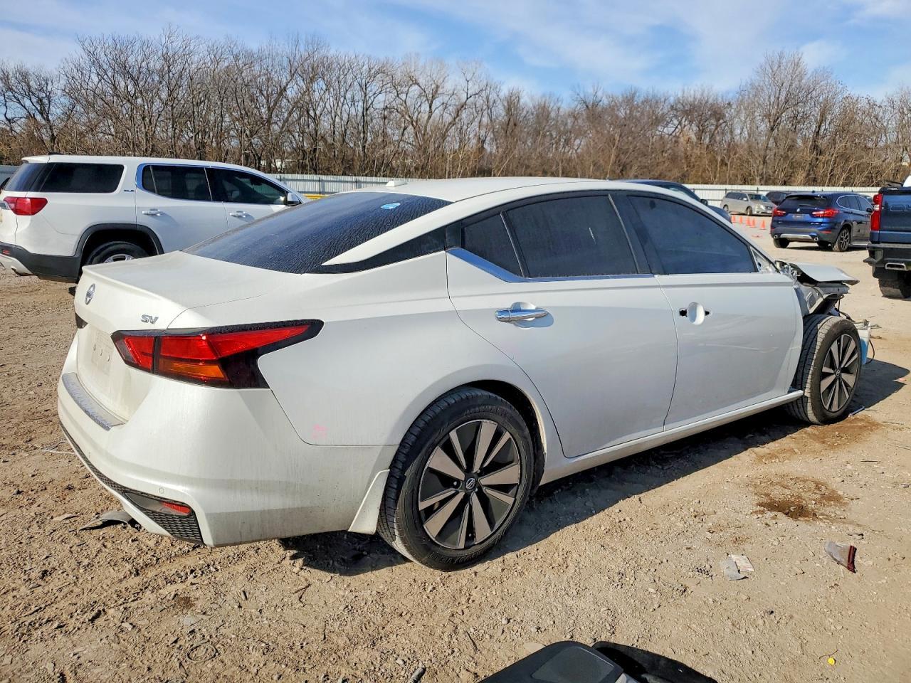 2021 Nissan Altima Sv - Фото 3