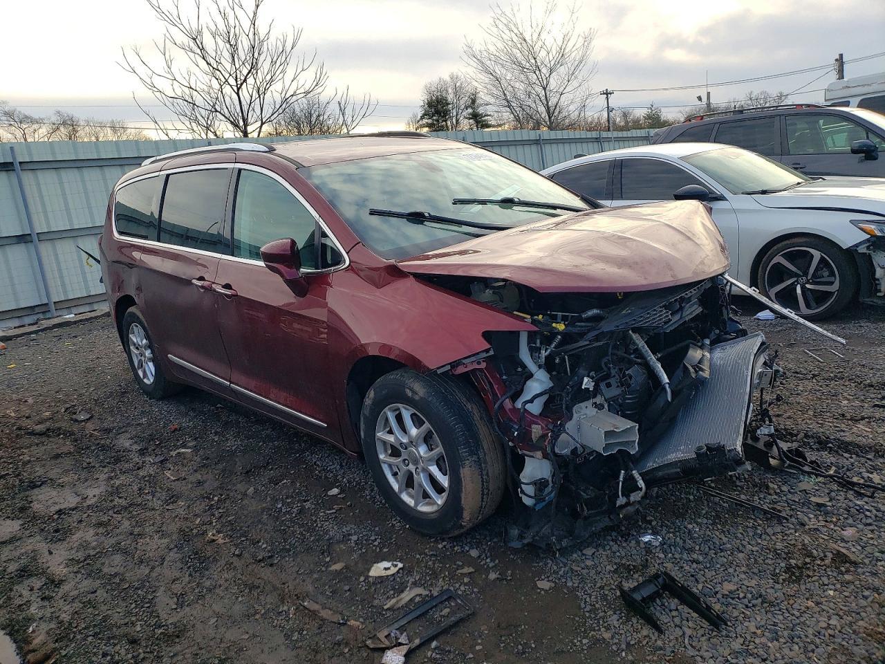 2020 Chrysler Pacifica Touring L - Фото 4