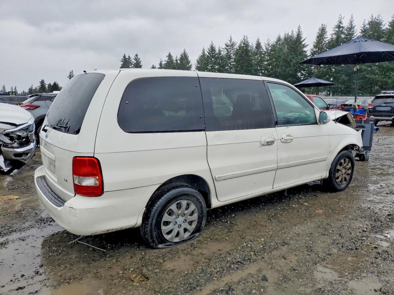 2005 Kia Sedona - Фото 3