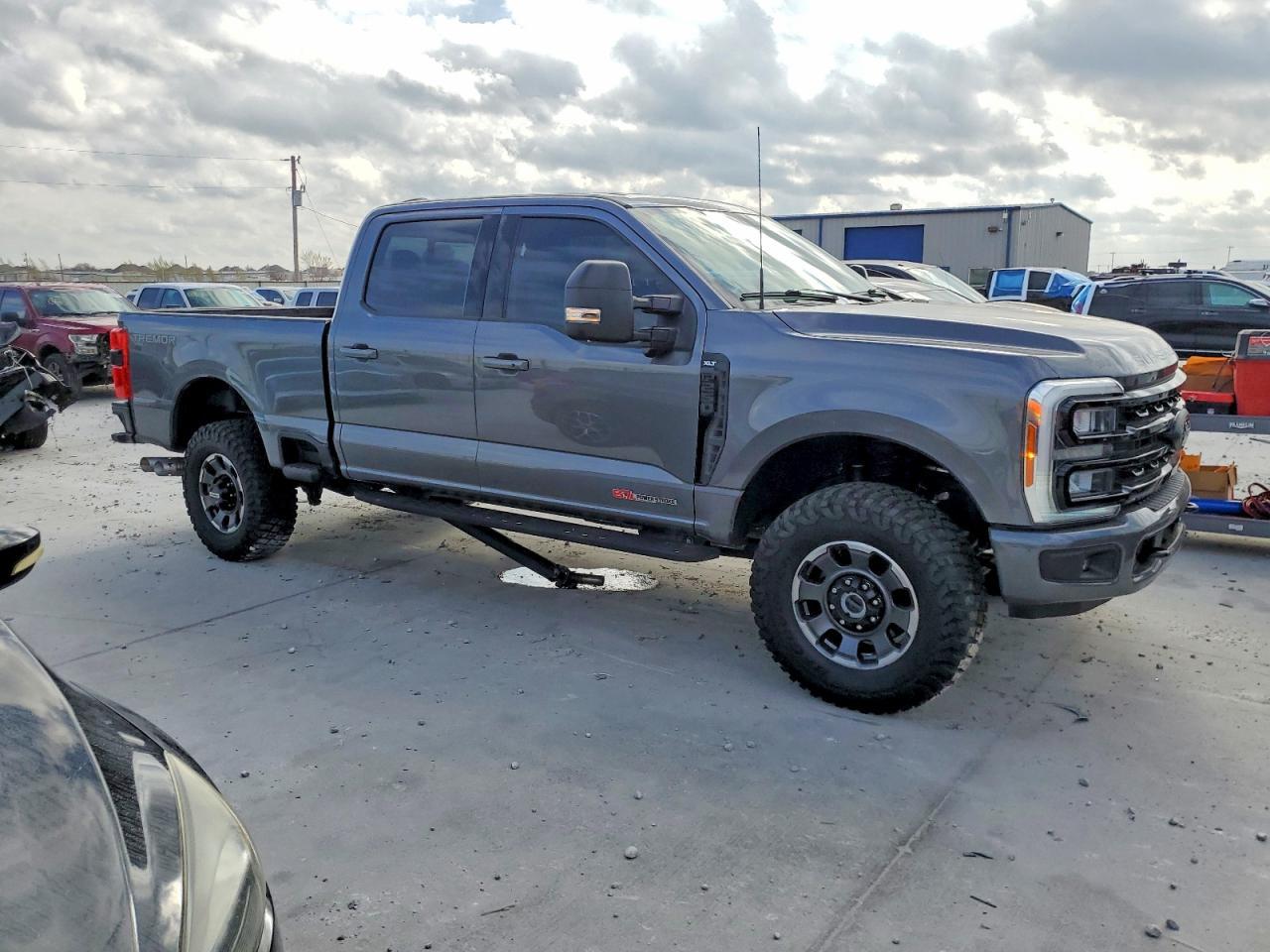 2023 Ford F250 Super Duty - Фото 4