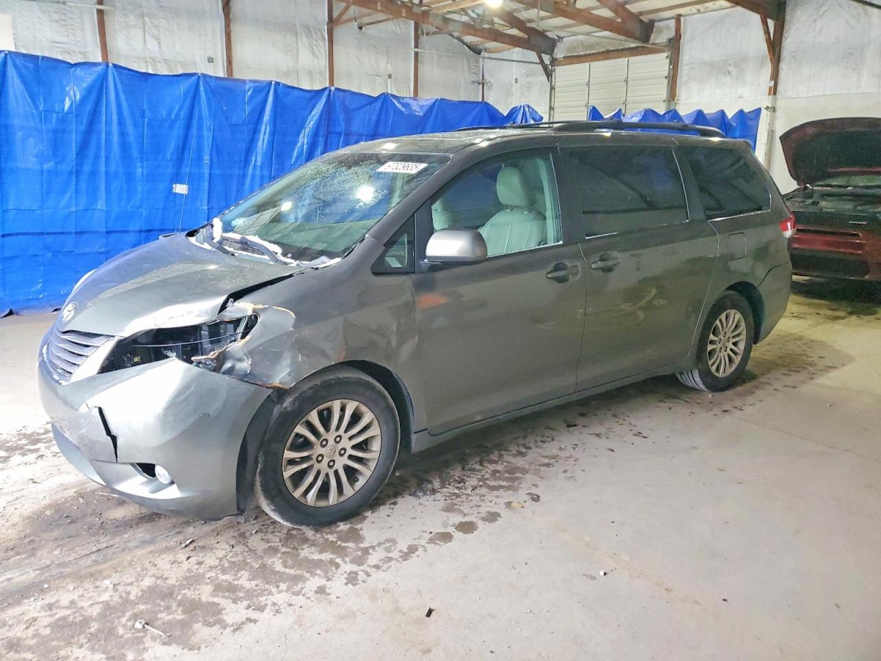2012 Toyota Sienna Xle