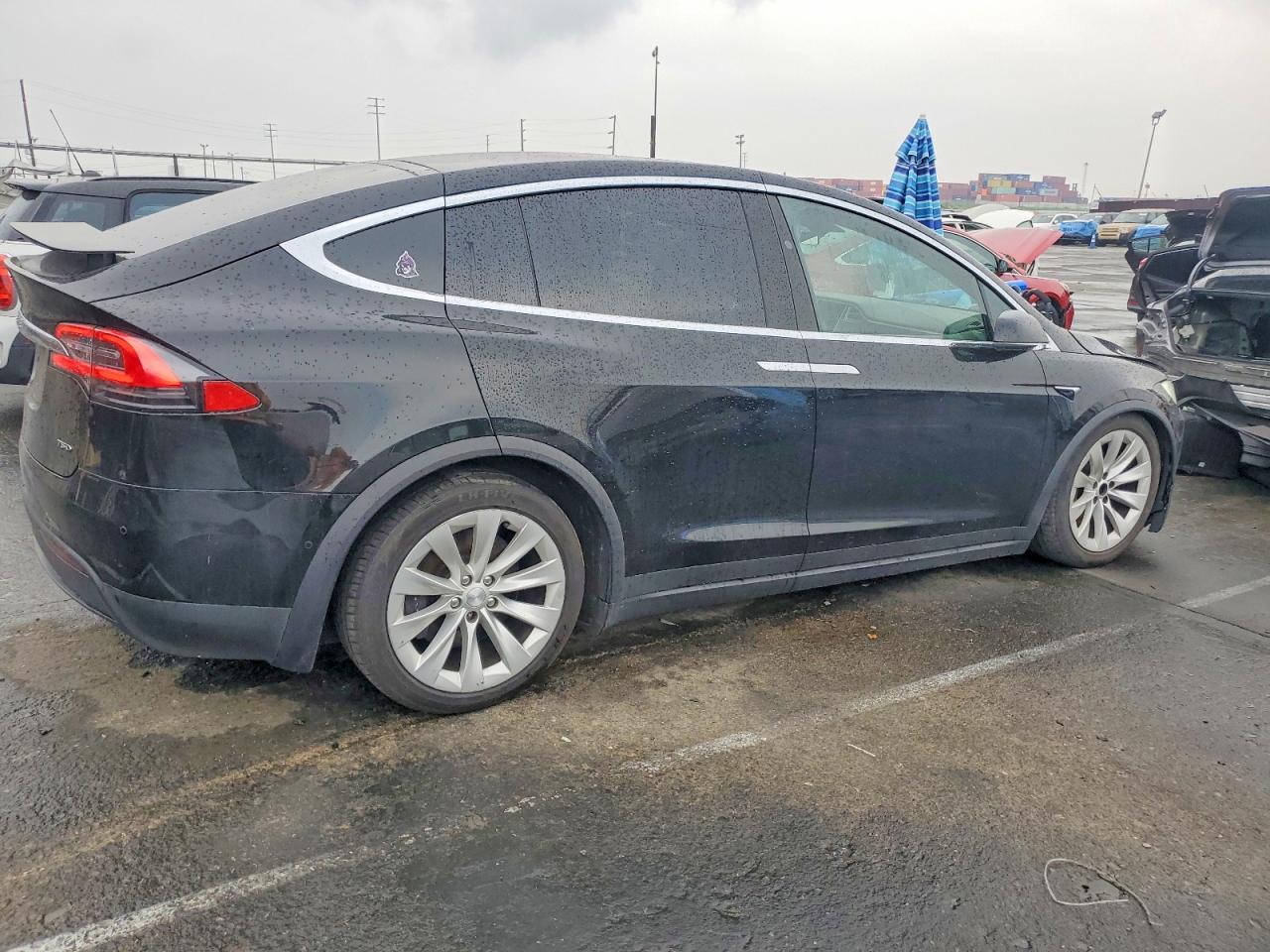 2017 Tesla Model X - Фото 3