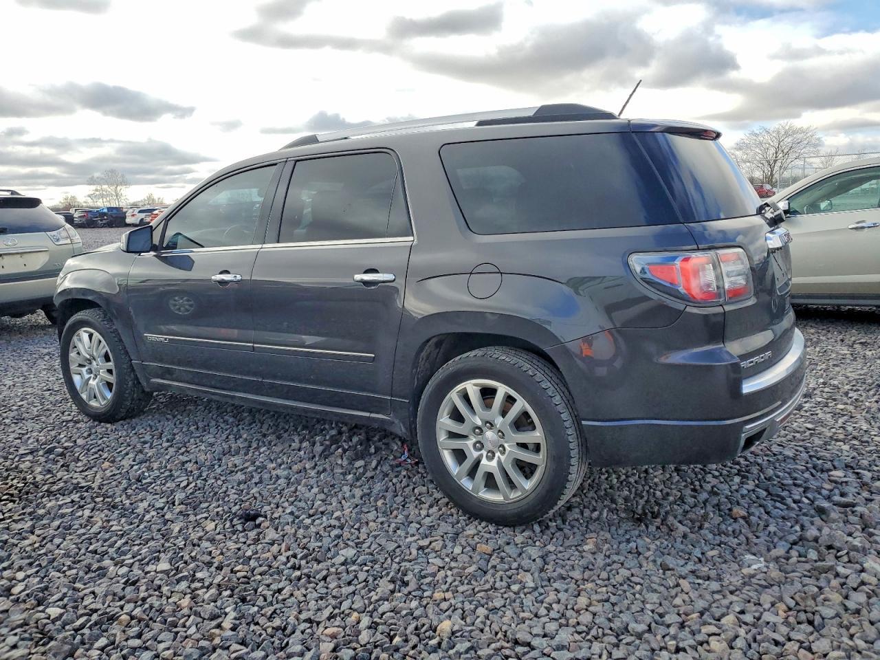 2015 GMC Acadia Denali - Image 2