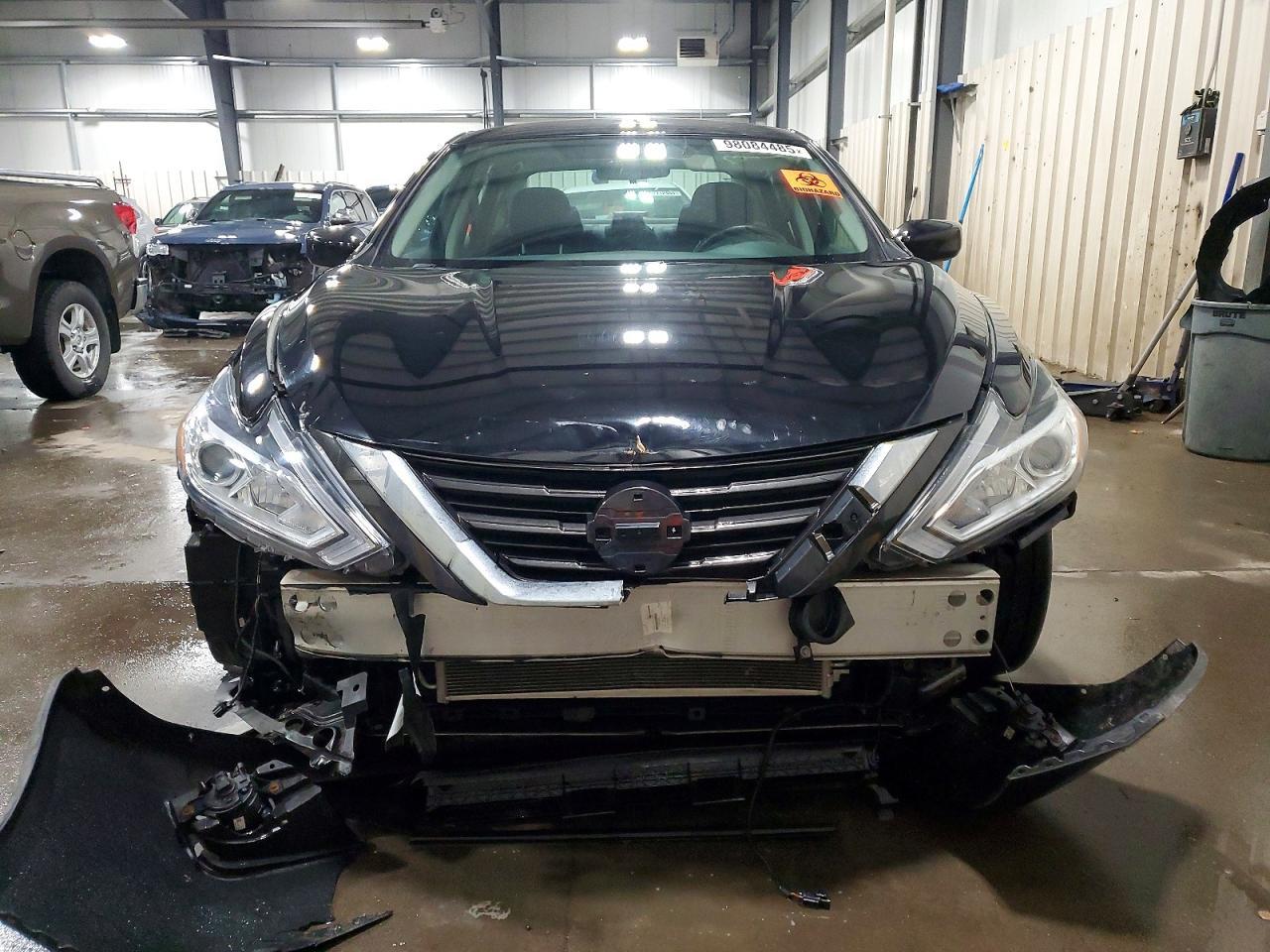 2016 Nissan Altima 2.5 Sr - Image 5