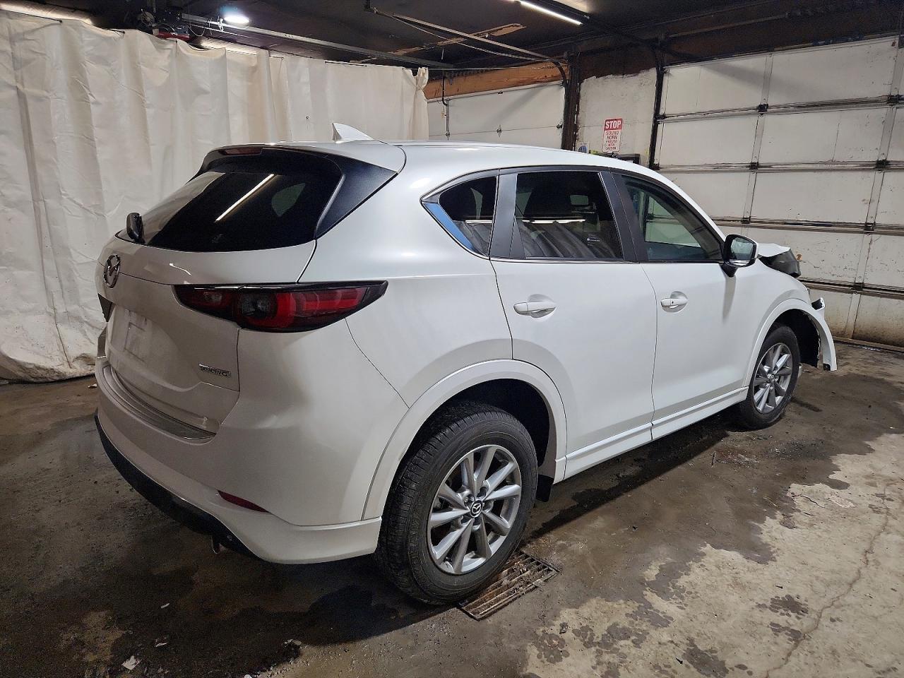 2025 Mazda Cx-5 Preferred - Image 3