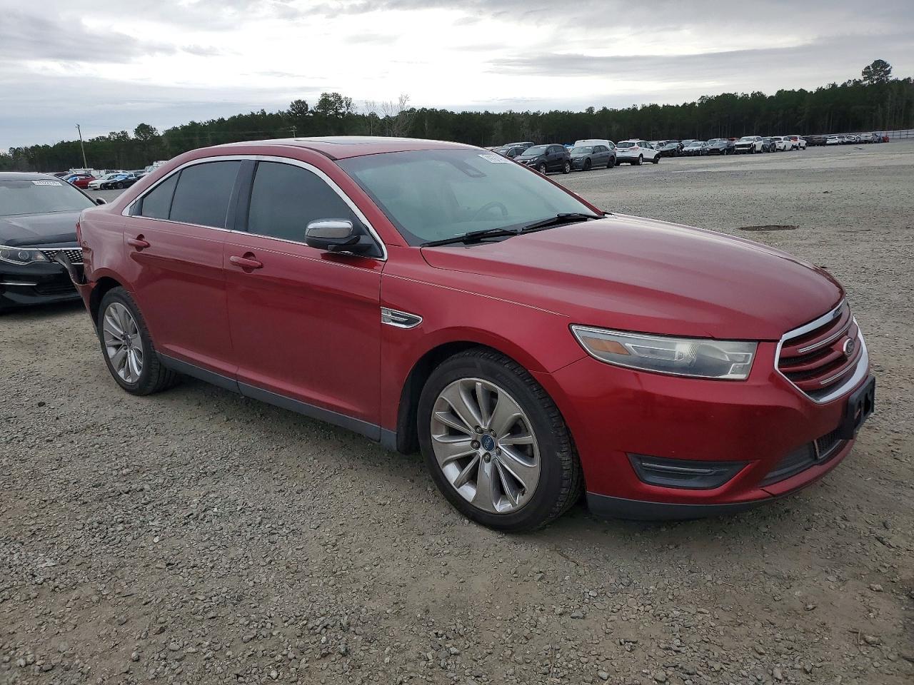 2014 Ford Taurus Limited - Image 4
