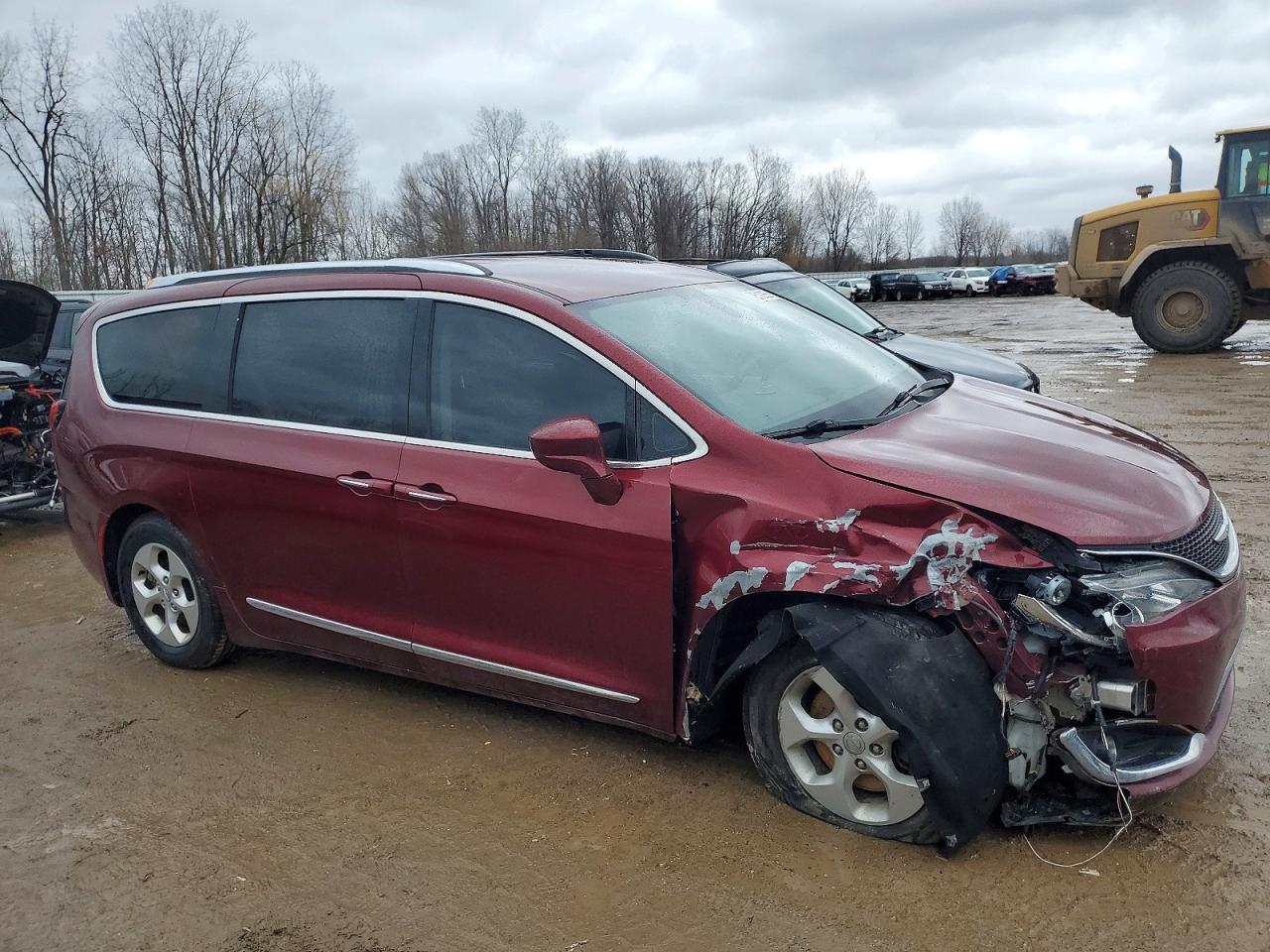 2017 Chrysler Pacifica Touring L Plus - Фото 4