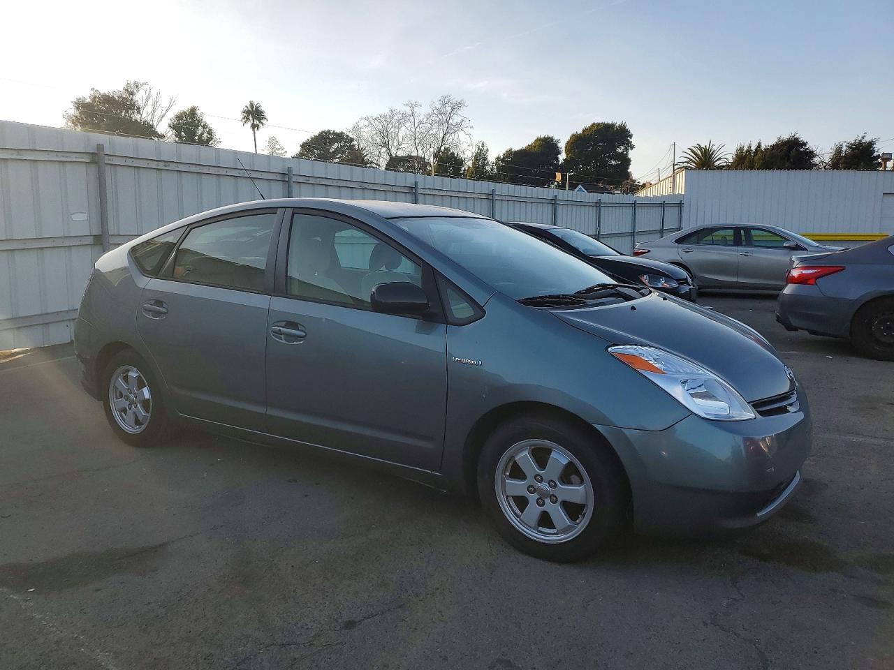 2005 Toyota Prius - Image 4