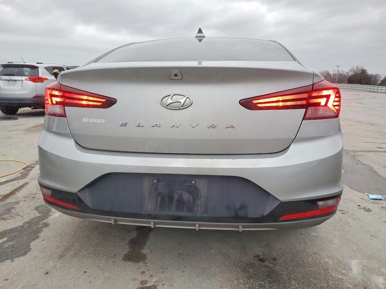 2020 Hyundai Elantra Sel - Фото 6