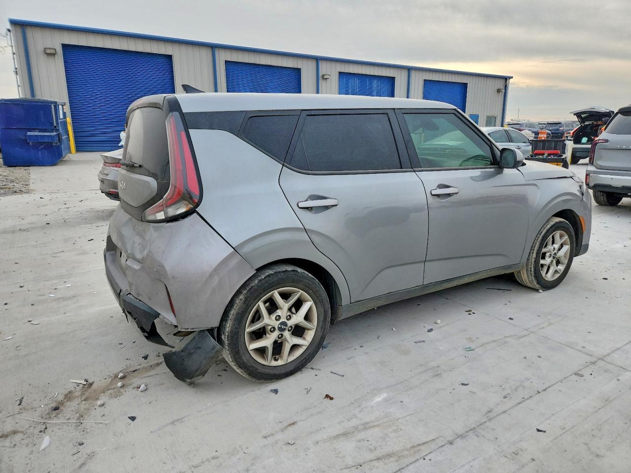 2023 Kia Soul Lx - Image 3