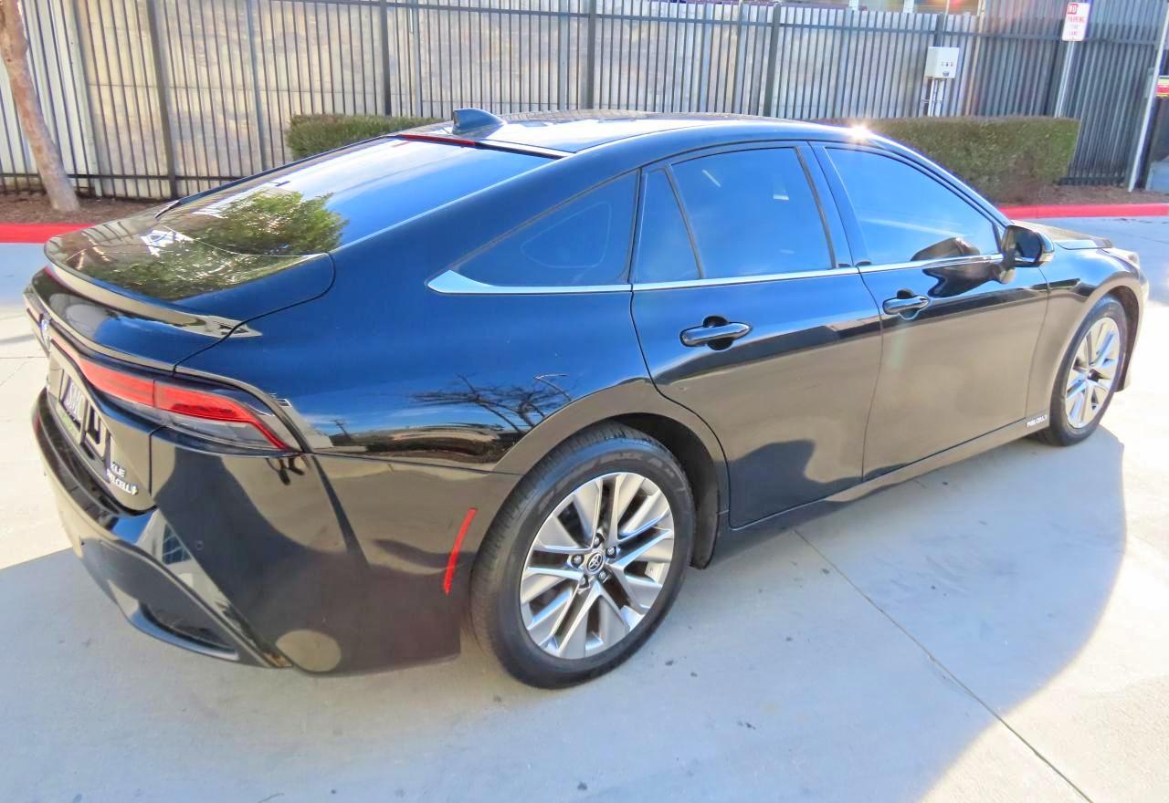 2022 Toyota Mirai Le - Image 3