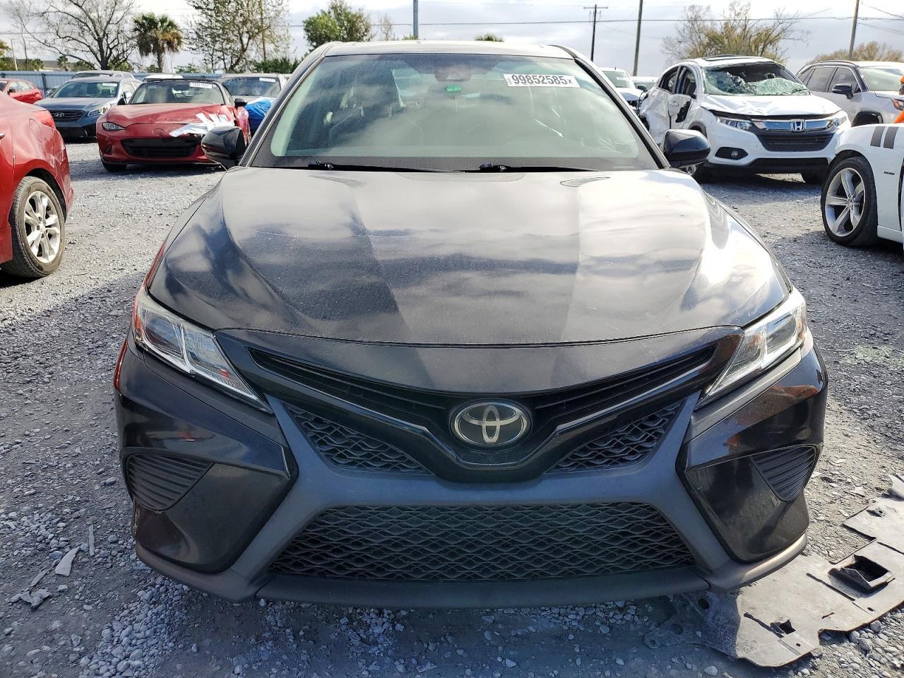 2019 Toyota Camry Se - Фото 5