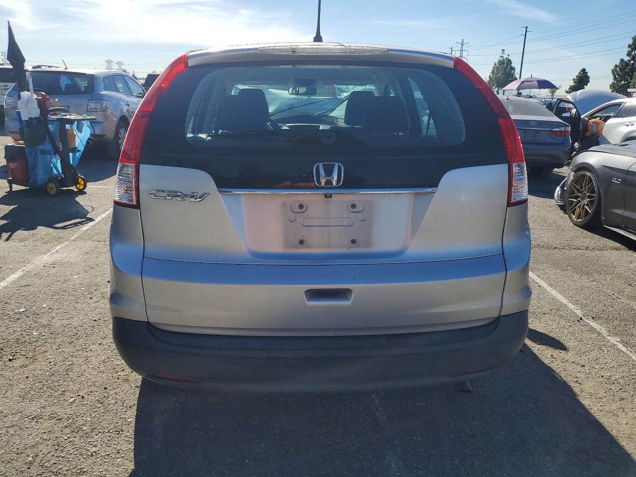 2014 Honda Cr-V Lx - Image 6