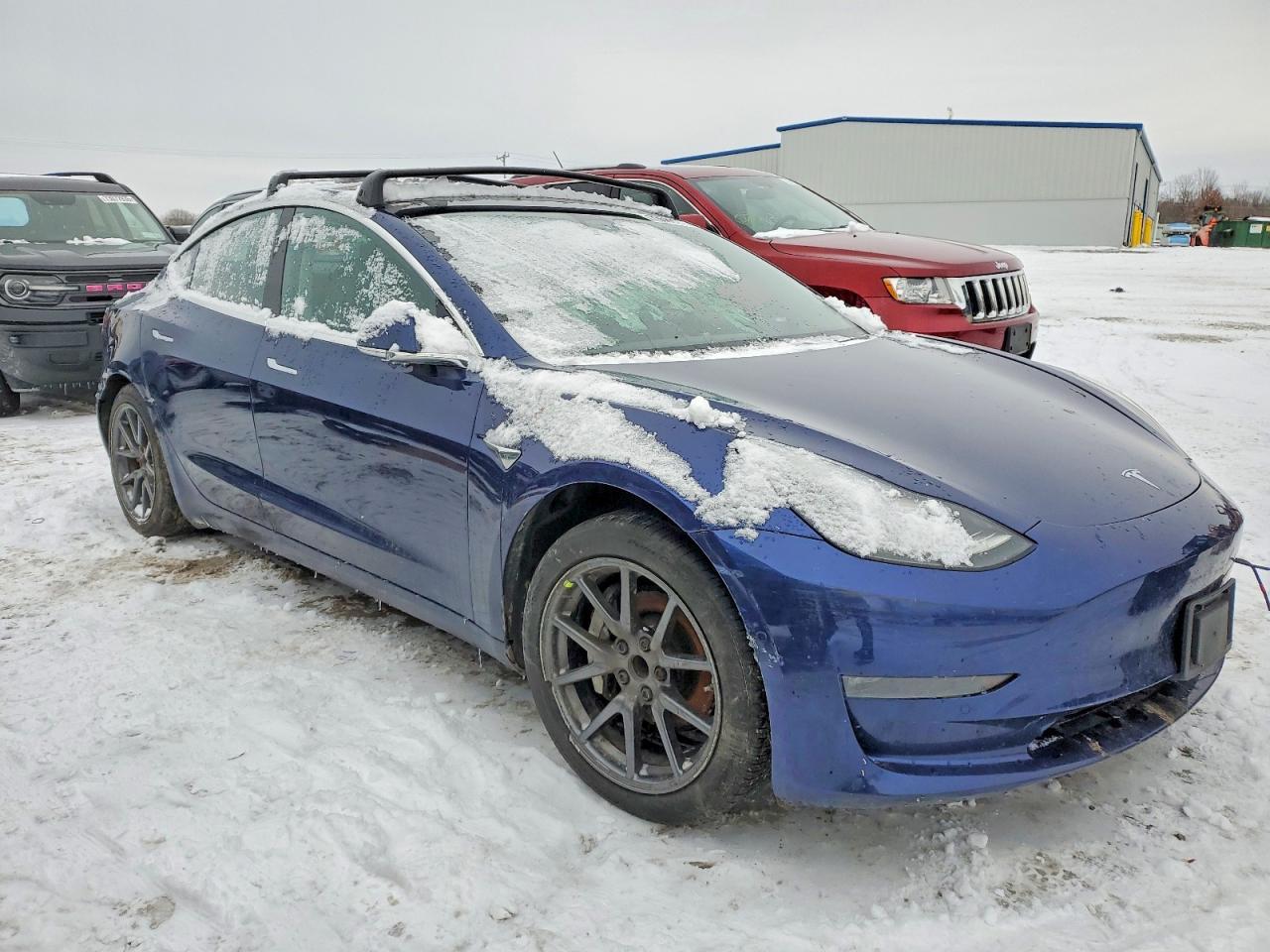 2018 Tesla Model 3 - Фото 4