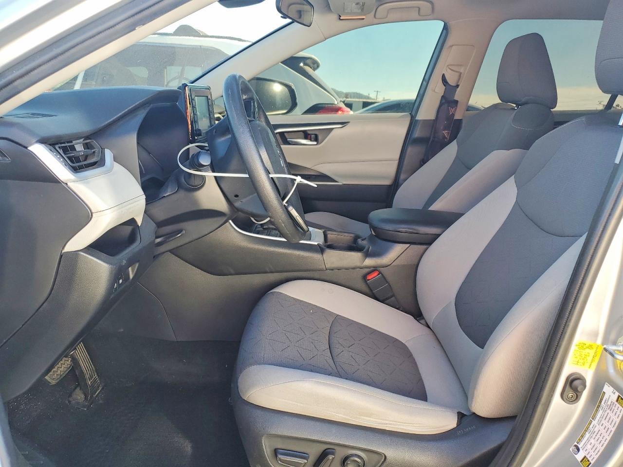 2021 Toyota Rav4 Xle - Фото 7