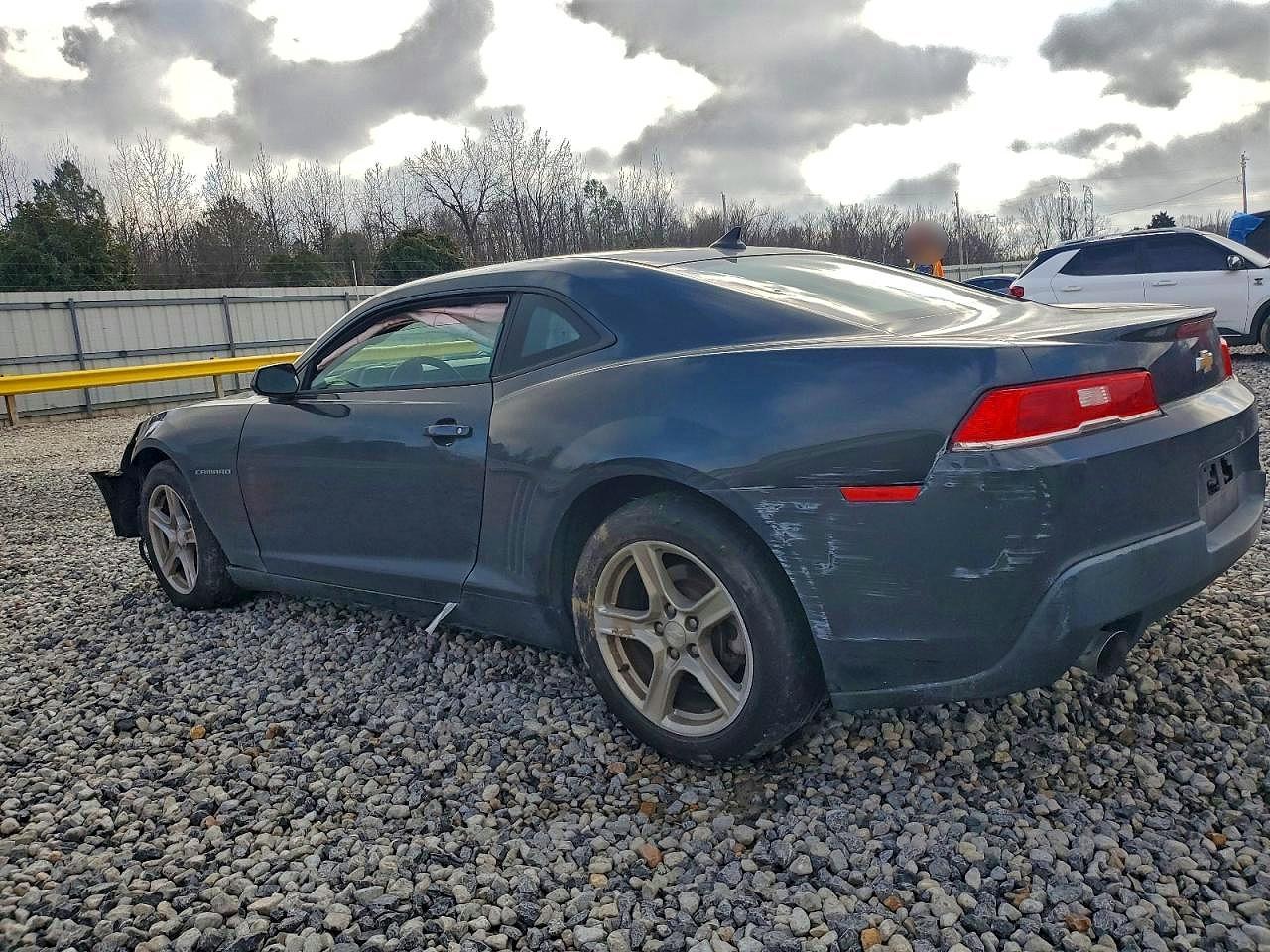 2015 Chev Camaro - Image 2