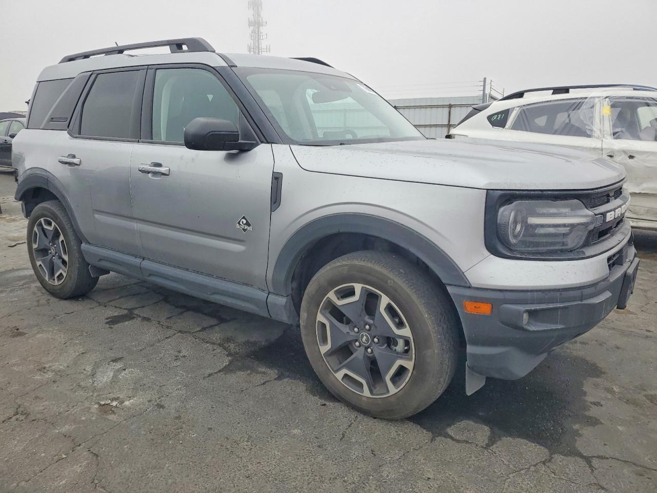 2023 Ford Bronco Sport Outer Banks - Image 4