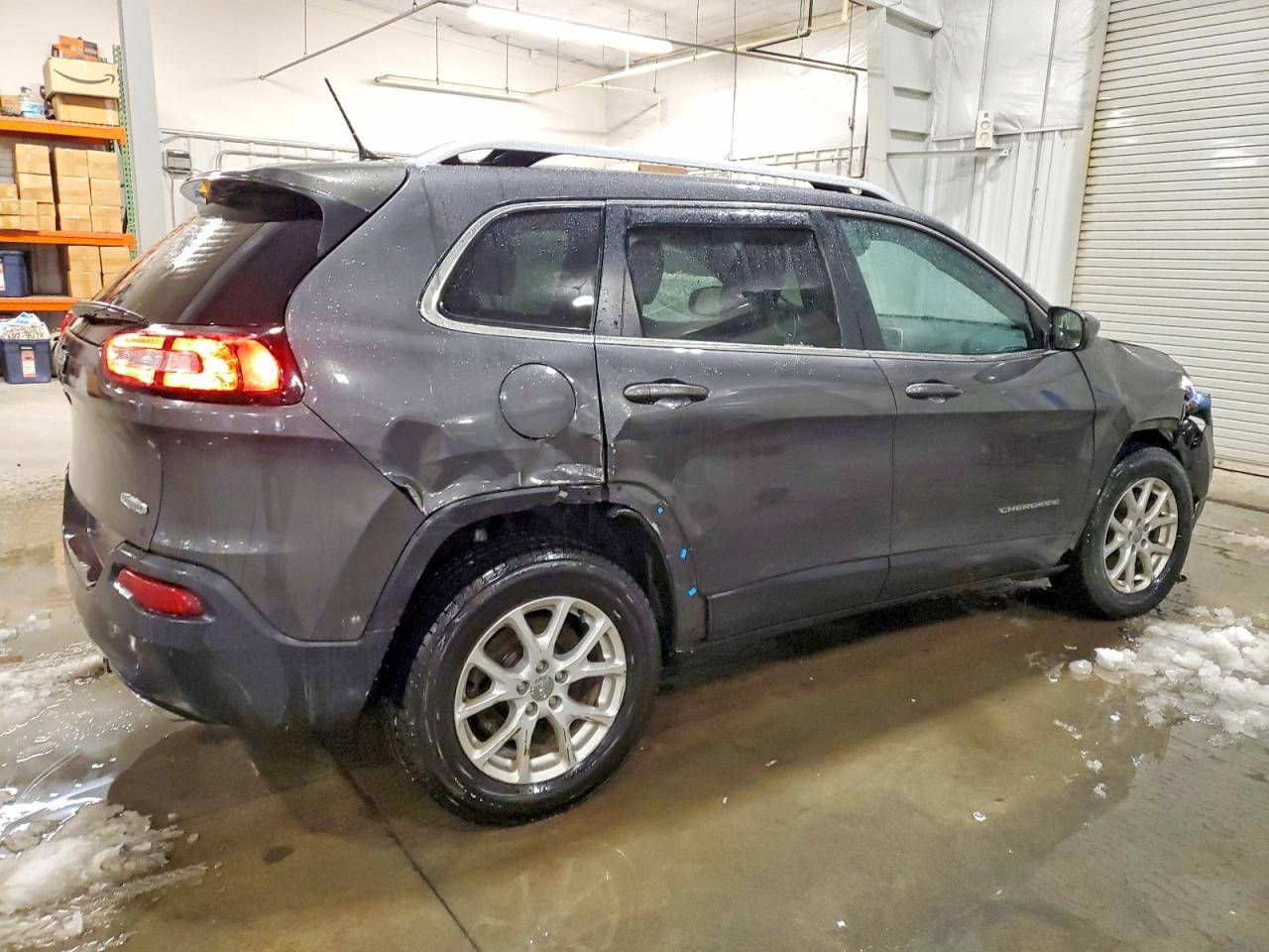 2015 Jeep Cherokee Latitude - Image 3