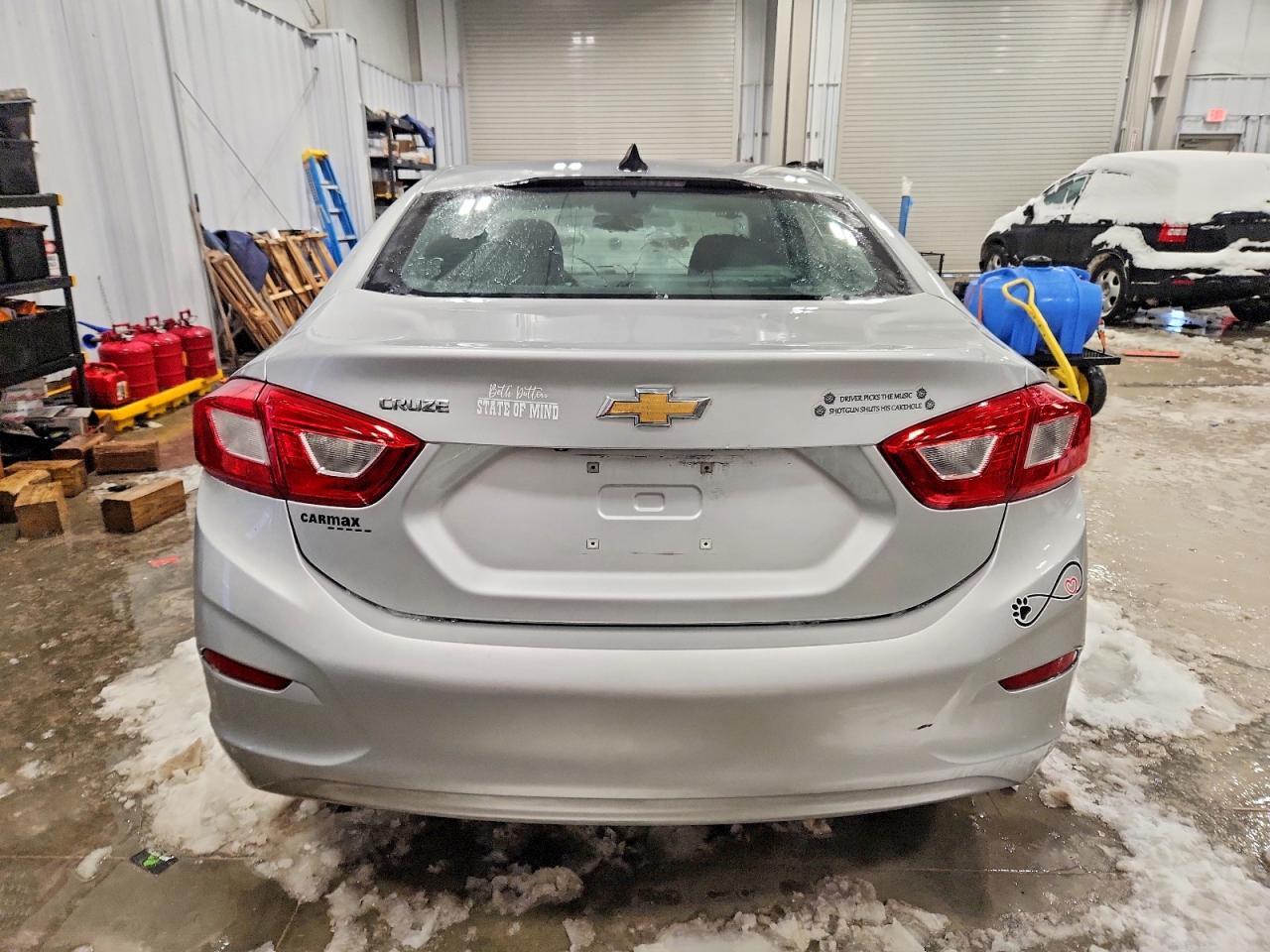 2017 Chevrolet Cruze Ls - Фото 6