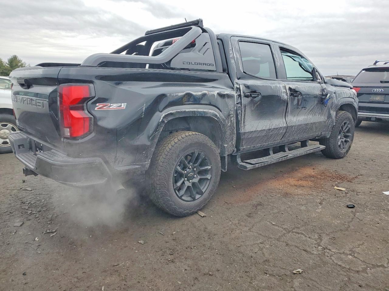 2025 Chevrolet Colorado Z71 - Image 3
