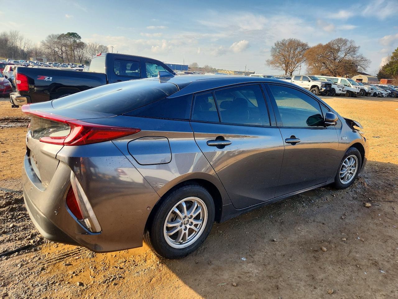 2017 Toyota Prius Prime Advanced - Фото 3