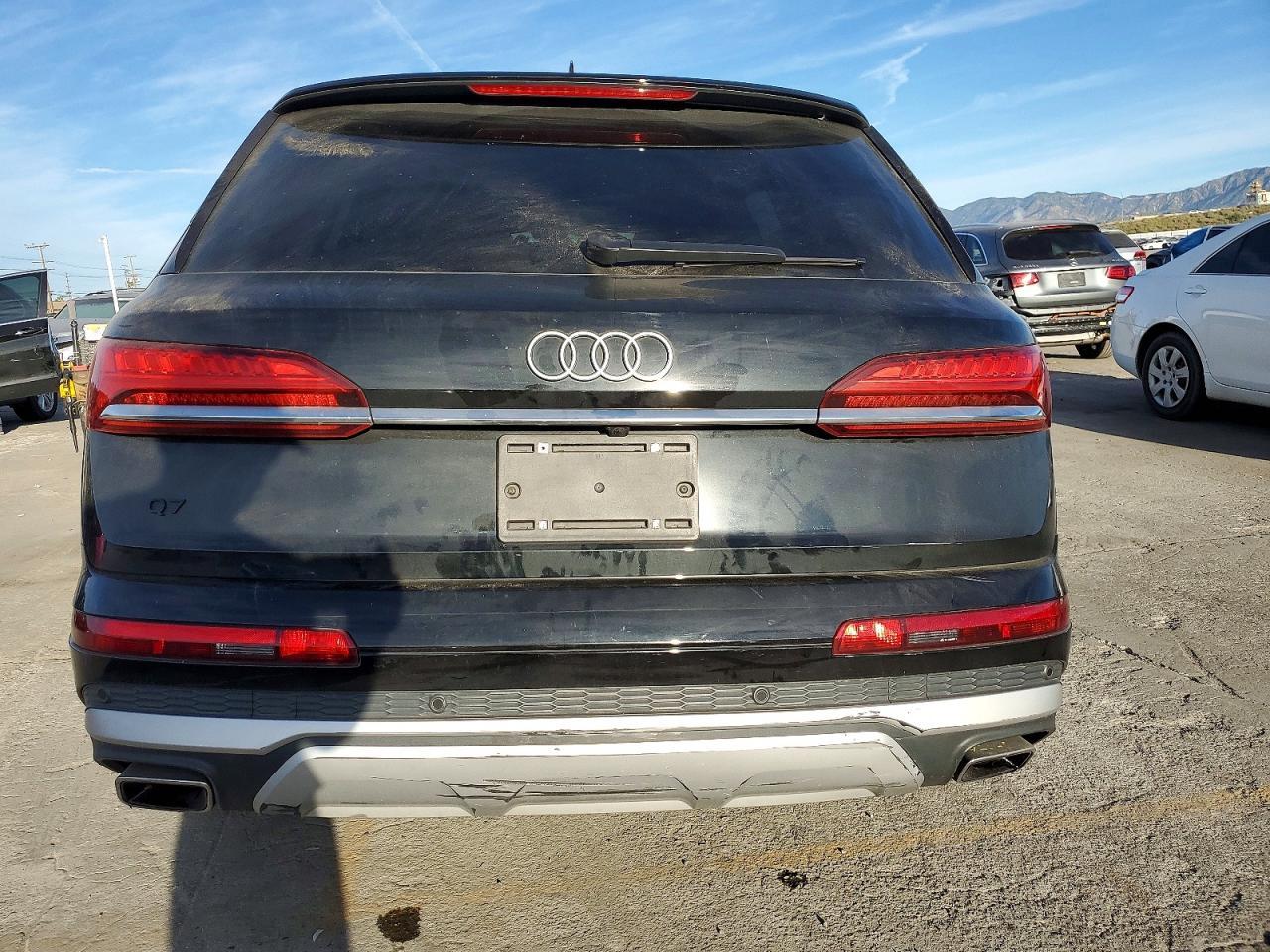 2025 Audi Q7 Premium Plus - Image 6
