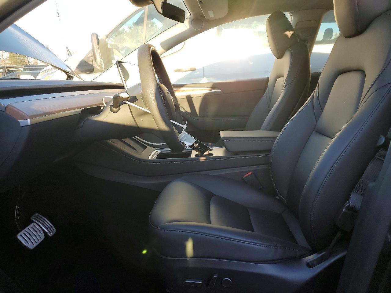 2024 Tesla Model Y - Фото 7