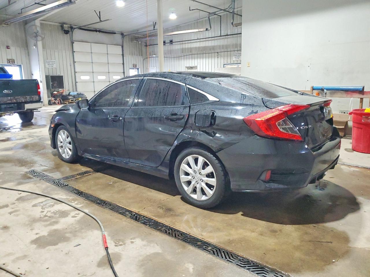 2020 Honda Civic Sport - Фото 2