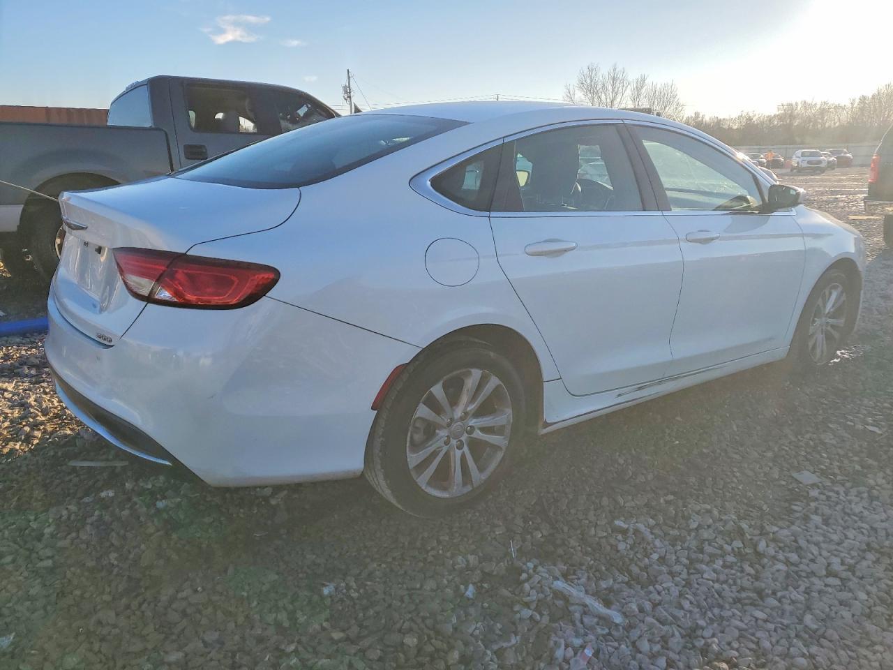 2015 Chrysler 200 Limited - Image 3