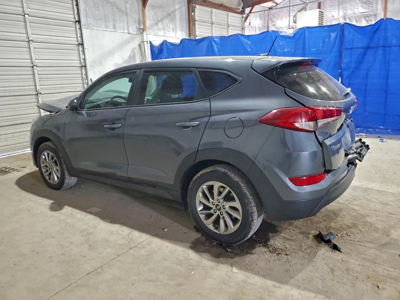 2017 Hyundai Tucson Se - Image 2