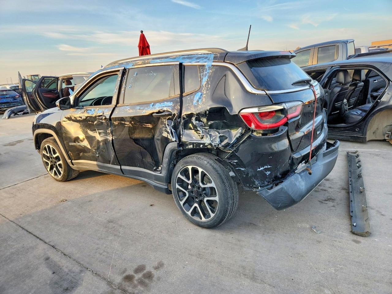 2021 Jeep Compass Limited - Фото 2