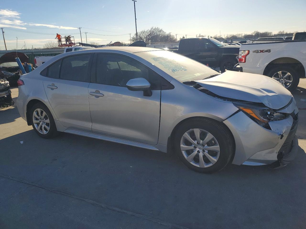 2025 Toyota Corolla Le - Фото 4
