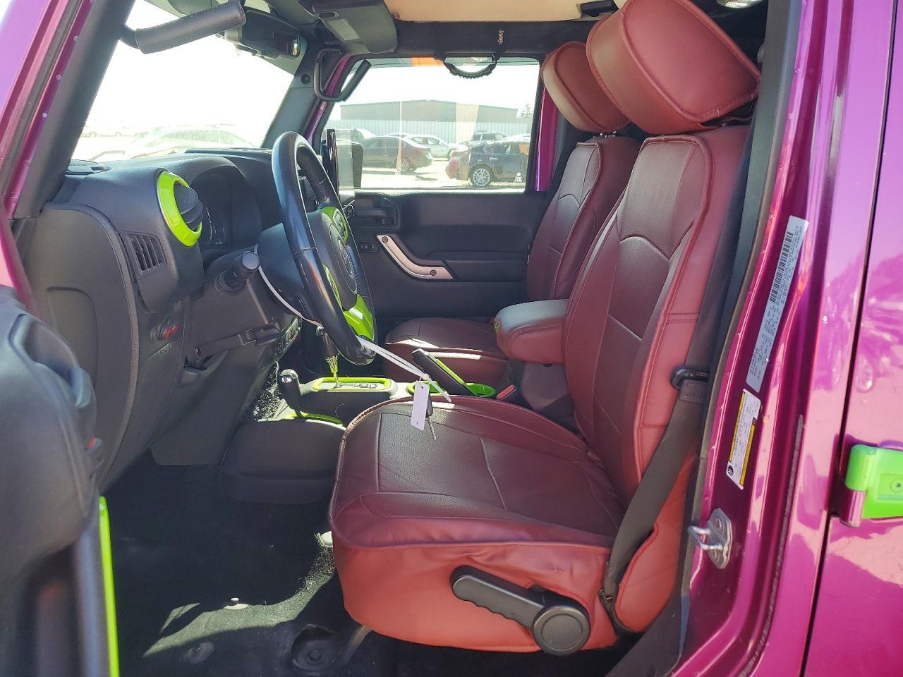 2015 Jeep Wrangler Unlimited Sahara - Фото 7